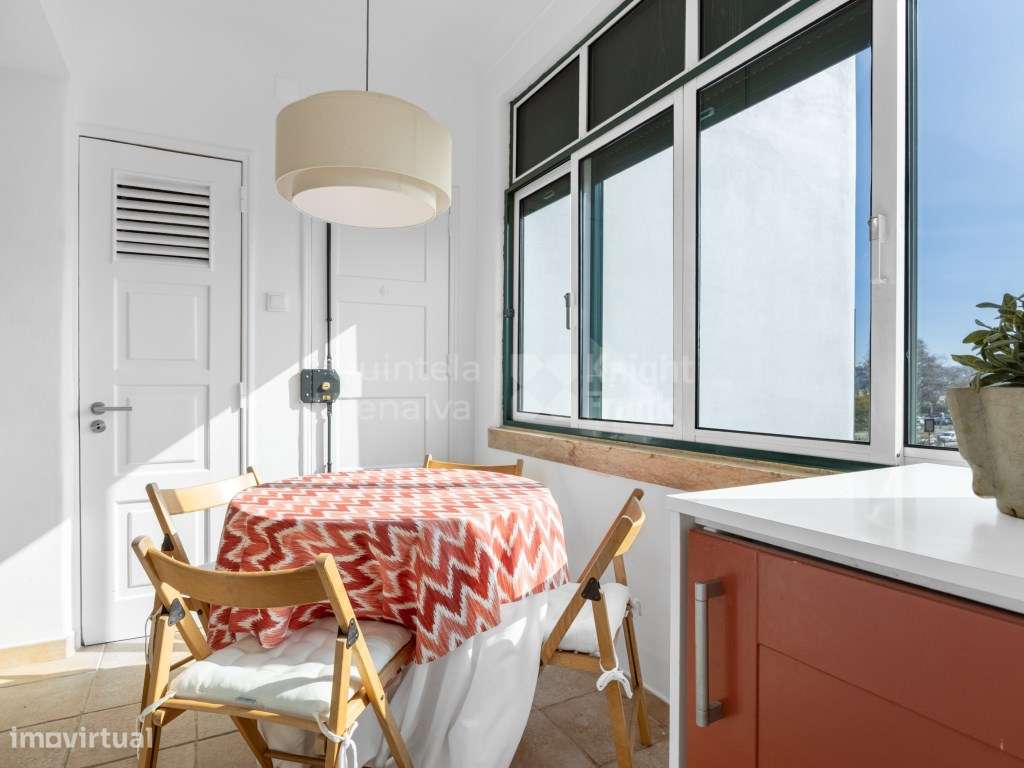 Apartamento T3 totalmente renovado, localizado em Belém-19