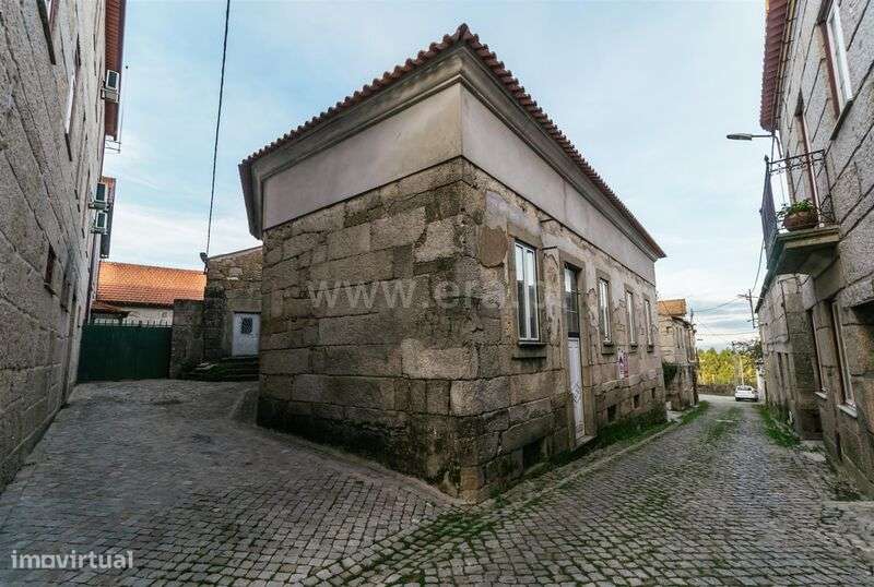 Moradia / Gouveia, Rio Torto e Lagarinhos - Grande imagem: 4/16