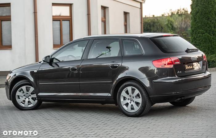 Audi A3 2.0 TDI Sportback DPF Attraction - 10