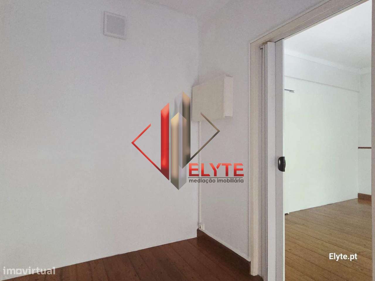 Apartamento T2 Em Salvaterra de Magos-16