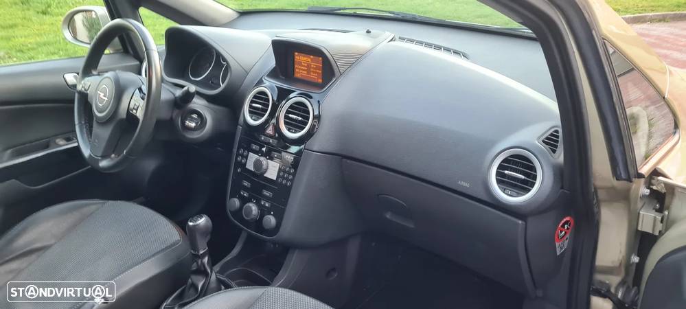 Opel Corsa 1.3 CDTi Cosmo - 11