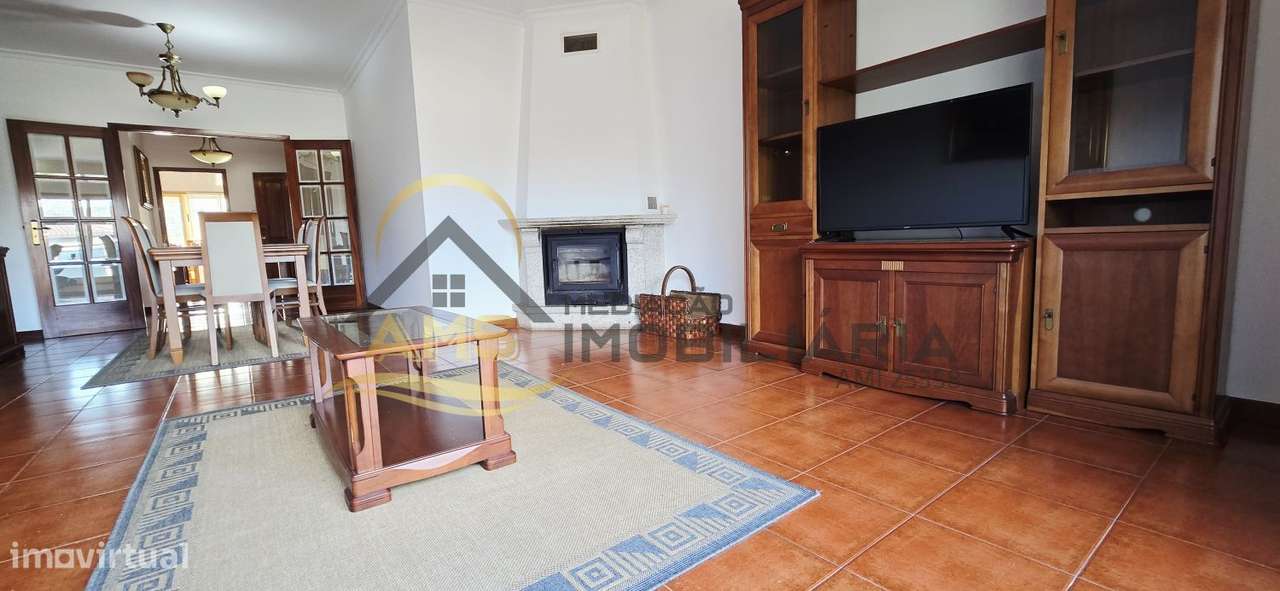 APARTAMENTO T3 COM TRÊS FRENTES E GARAGEM A 5 min a pé do Centro de-49