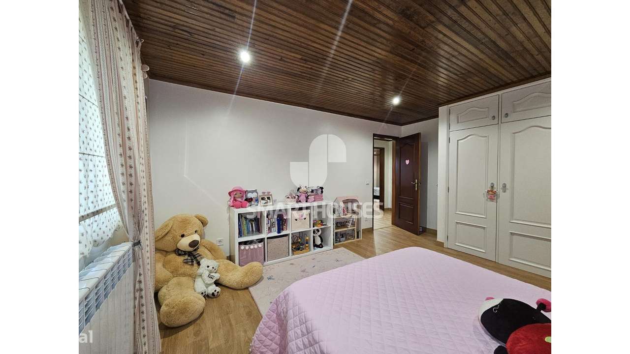 Moradia T4 Poços c/ terreno-33