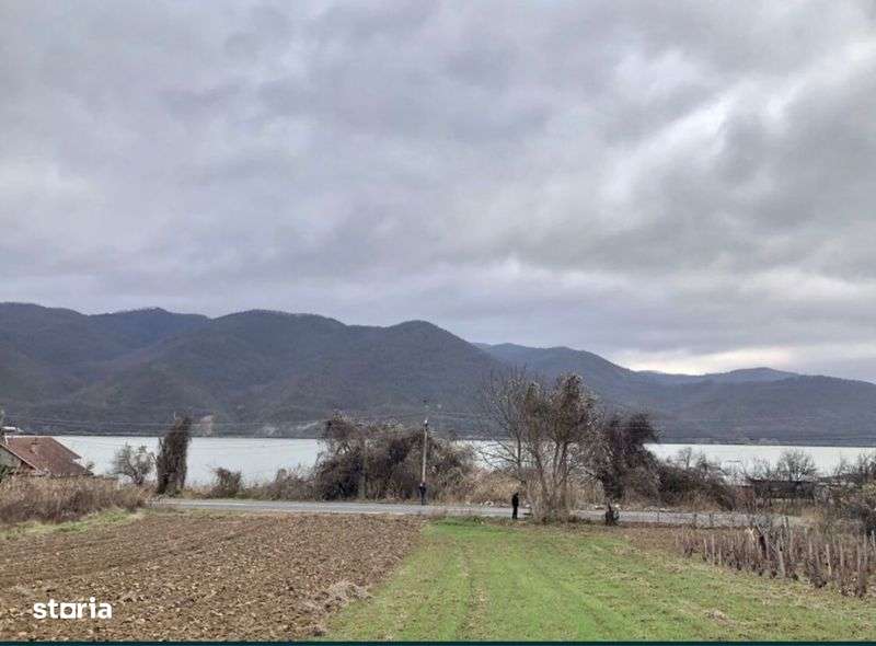 Vand teren la Dunare, DN 57, Liubcova (comuna Berzasca) - Imagine principală: 5/6