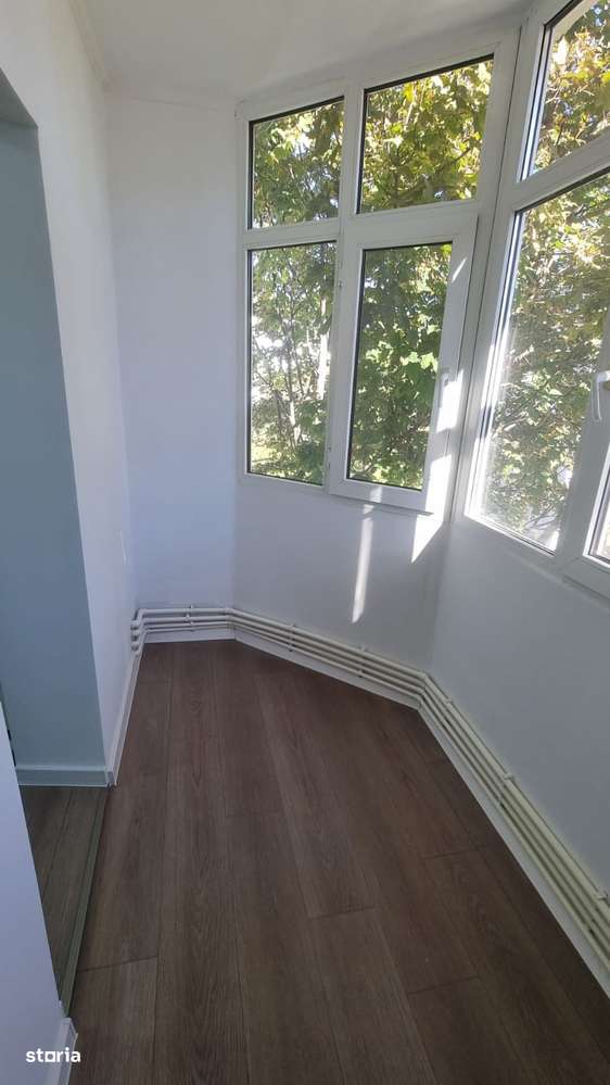 De Vanzare Apartament cu 3 camere zona Calarasi 4-8