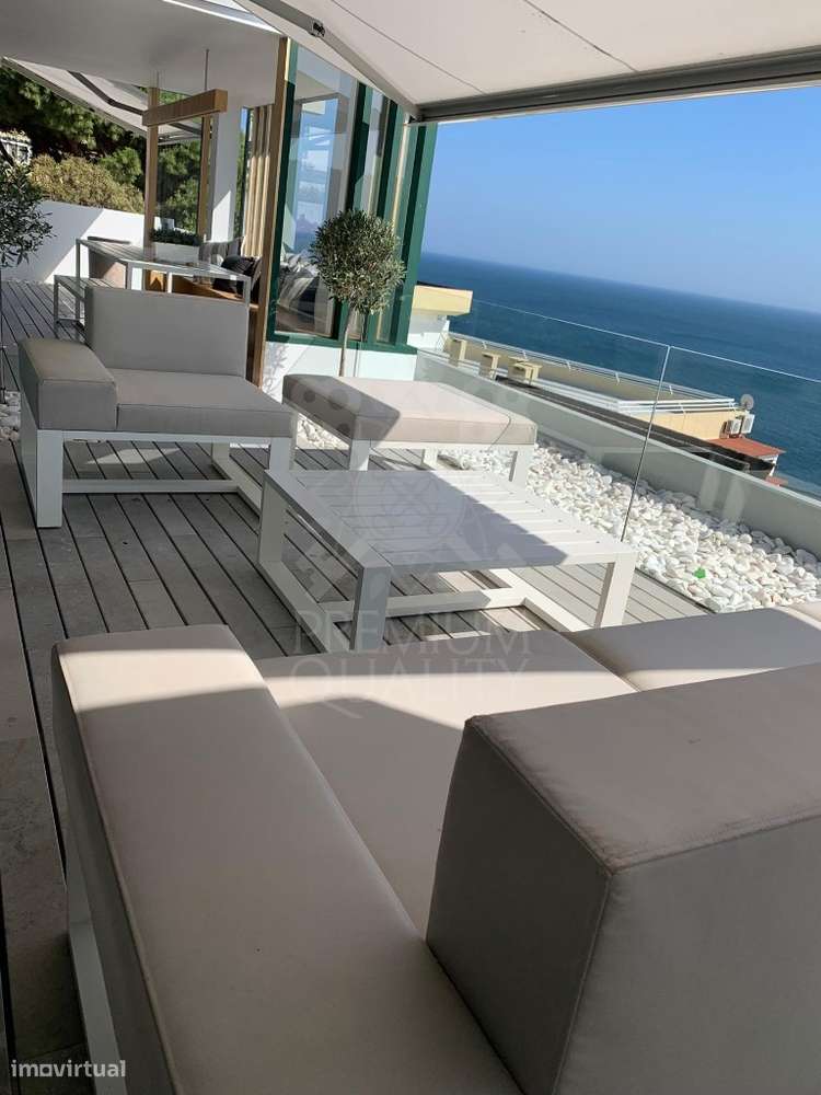 Apartamento T3 totalmente remodelado com terraço e vista mar em Sesimb-14