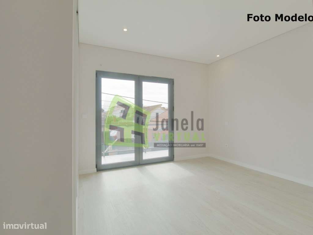 Moradia Geminada T3 - Em Construção na Quinta do Conde-9