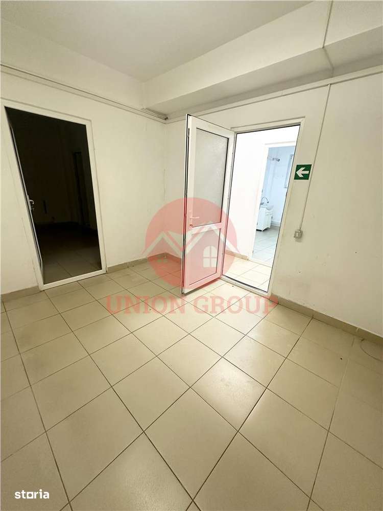 Spatiu comercial foarte spatios, ideal pentru clinici medicale, zona B - Imagine principală: 3/9