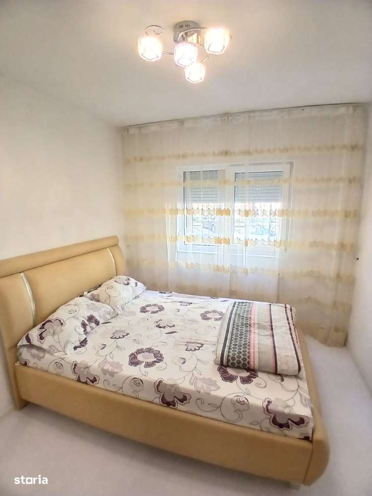 Vanzare 3 camere decomandat | 72 mp | Str. Barca | Bloc reabilitat