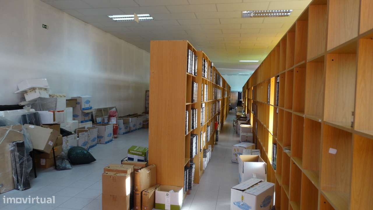 Escritório  Venda em Mina de Água,Amadora-25