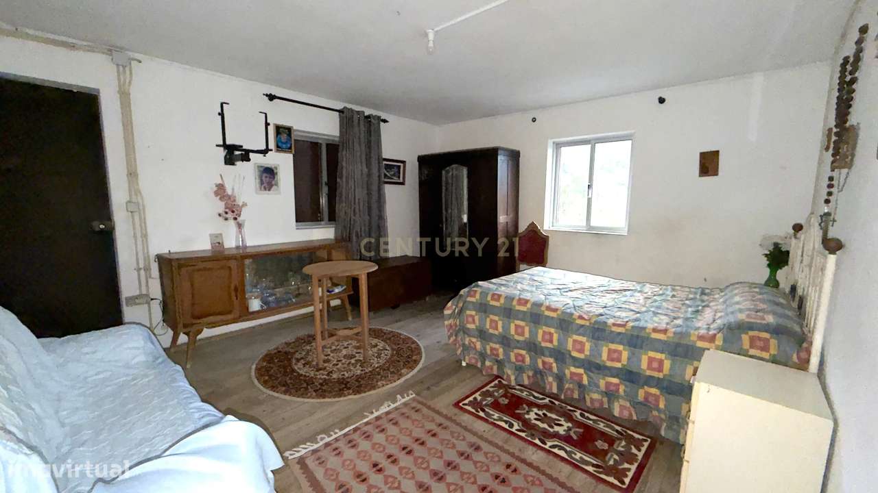 Moradia de três pisos com terraço virado para Aregos e rio Douro, em A - Grande imagem: 4/10