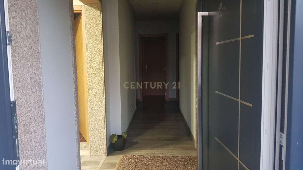 Andar Moradia T3 em Rio de Galinhas- Marco de Canaveses - Grande imagem: 4/54