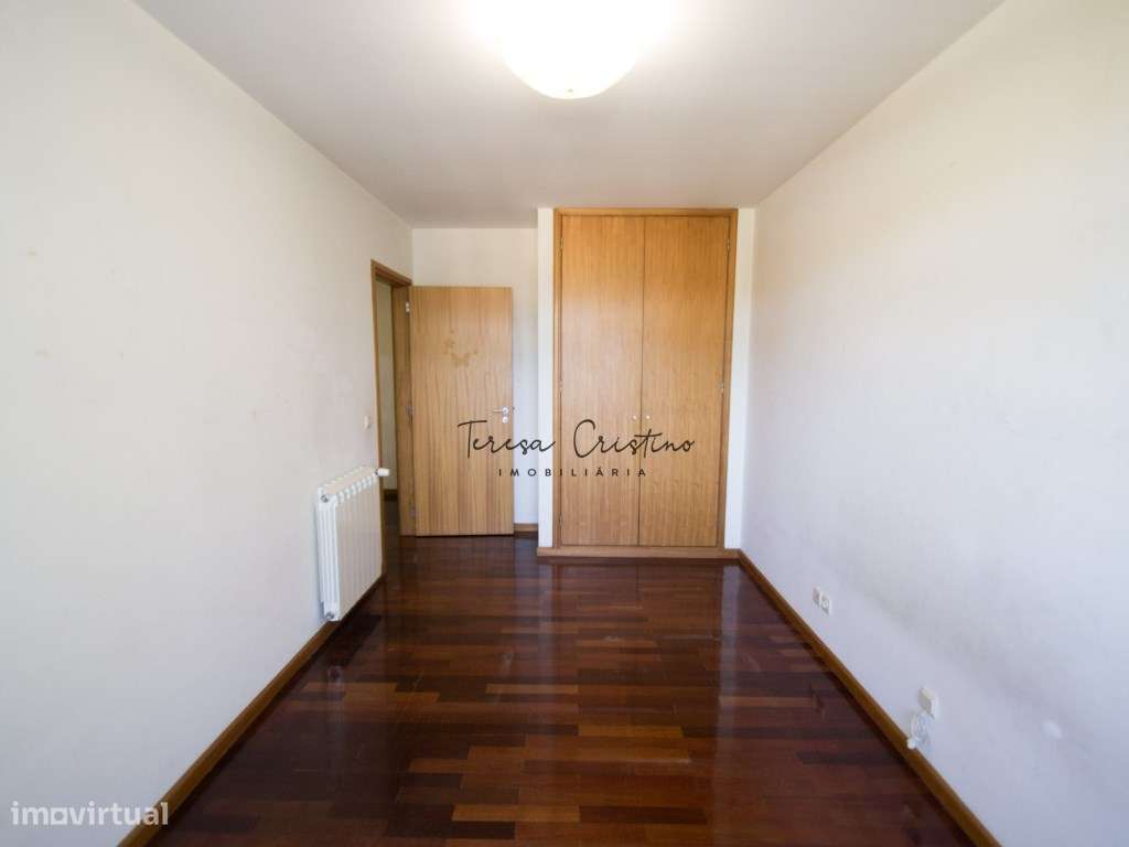 Apartamento T3 com Garagem Fechada e Elevador Arca, Ponte de Lima-16
