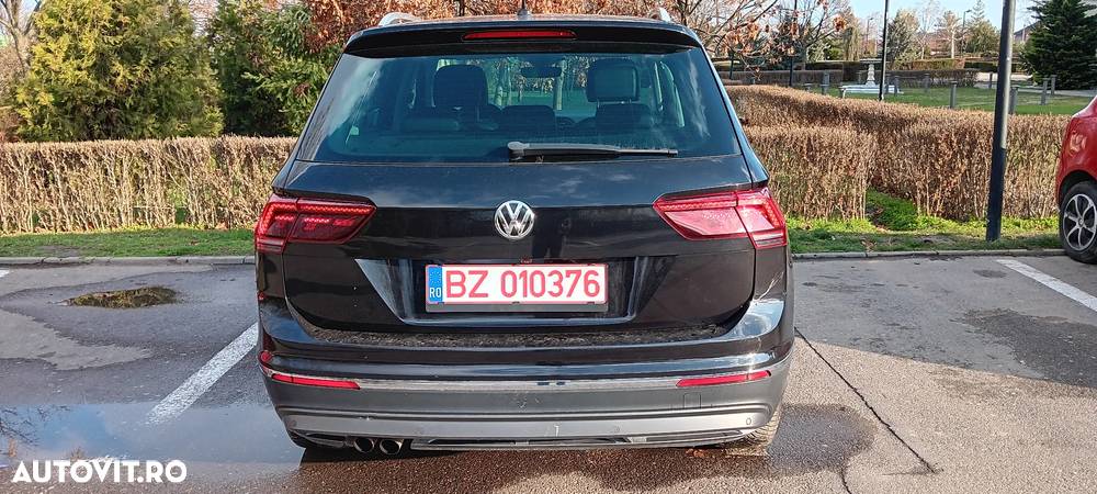 Volkswagen Tiguan 2.0 TDI 4Mot DSG Highline - 27