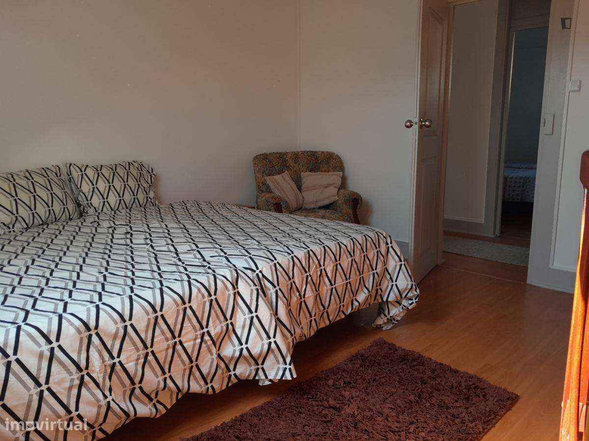 Quarto - localizado em Baixa de Santa Clara Coimbra - Grande imagem: 3/10