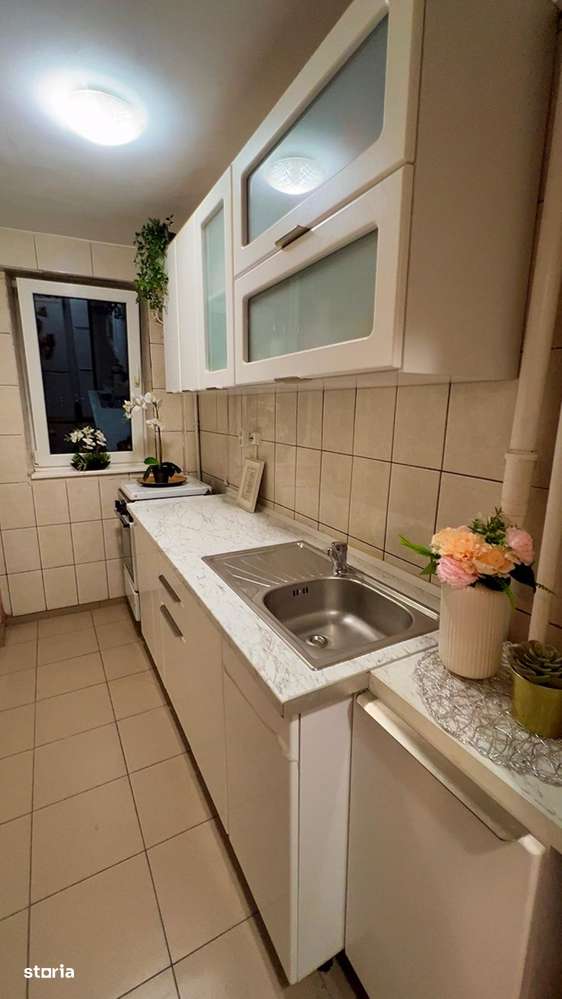 Apartament 2 camere, mobilat, balcon inchis, parcare, boxa - Imagine principală: 5/10