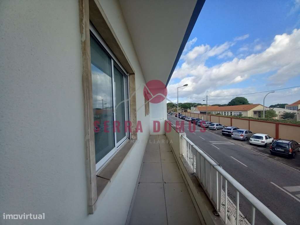 Magnífico Apartamento T4  no Laranjeiro - Grande imagem: 4/34