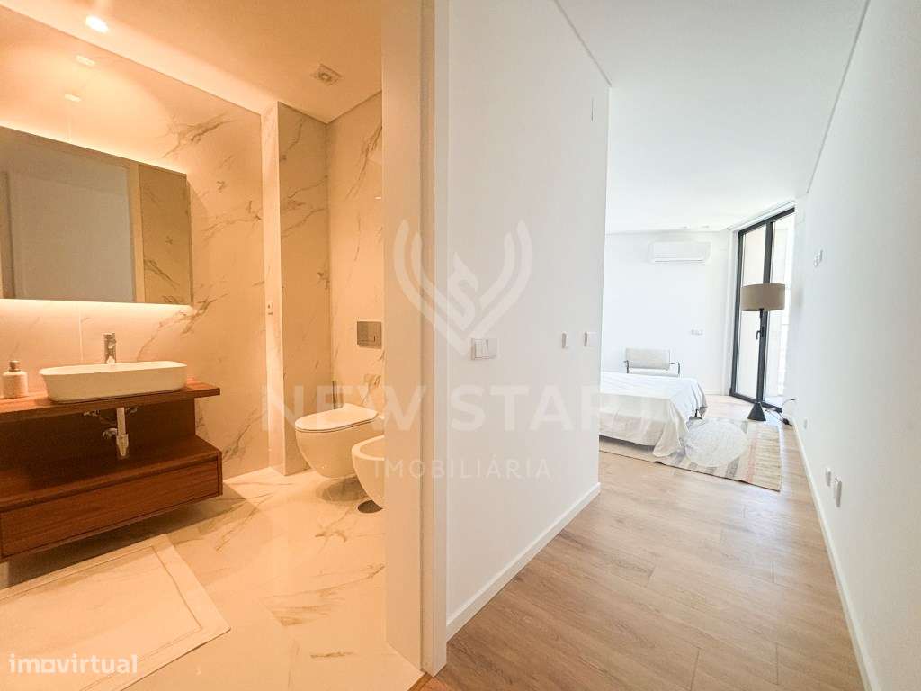 Apartamento T2 novo, garagem, piscinas, vista mar, Del Mar em Olhão-13