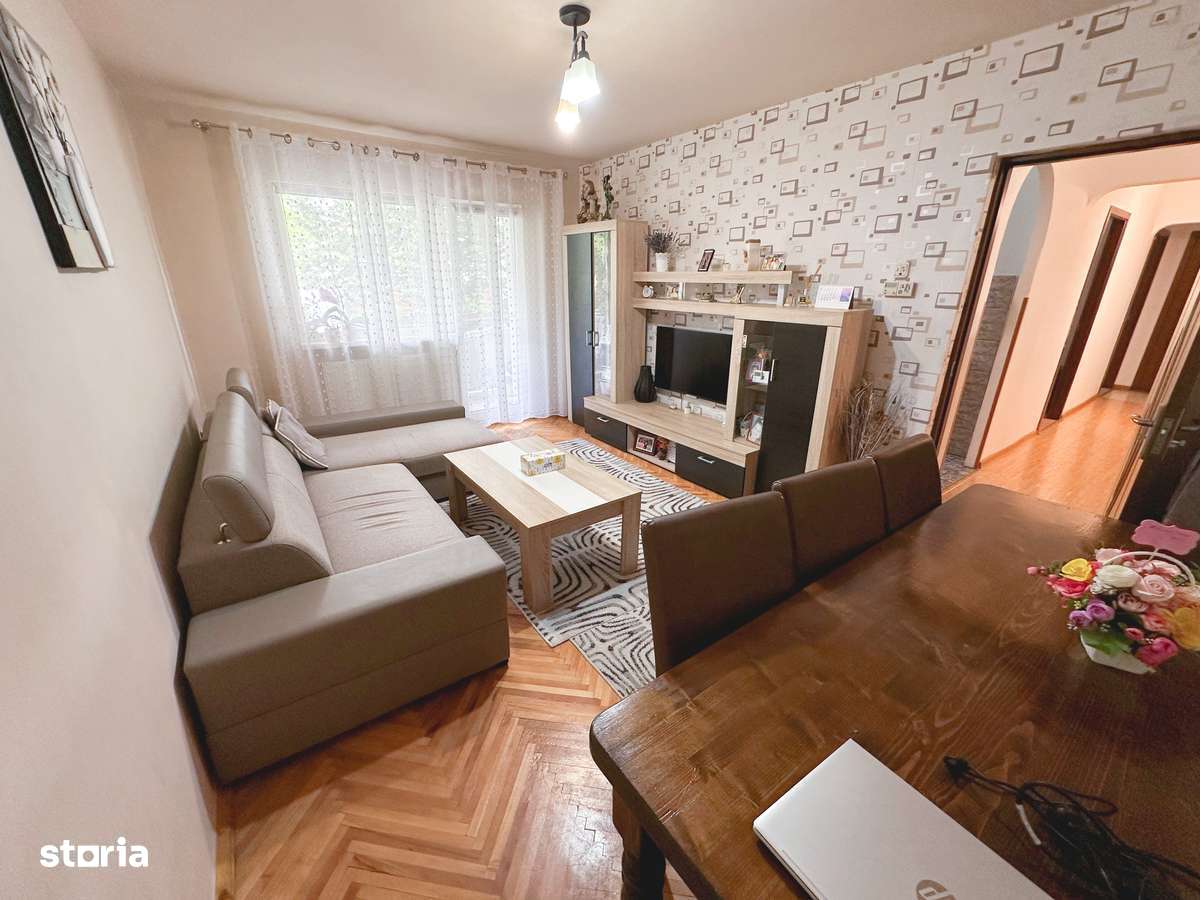 Apartament DE VÂNZARE    Cartier Pacii , Tarnaveni - Imagine principală: 4/18