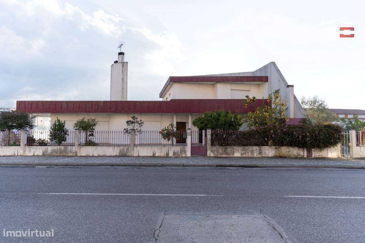 MORADIA T5 AVENIDA BEATO NUNO A 5 MINUTOS  DO SANTUÁRIO DE FÁTIMA - Grande imagem: 2/39