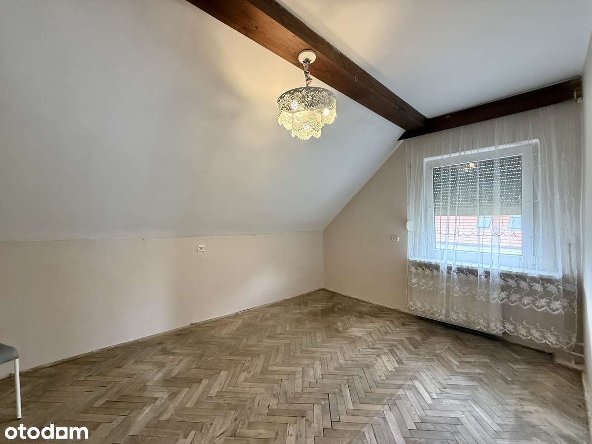 Dom z ogrodem, garaż, działka 827m2 - ul. Norwida-11