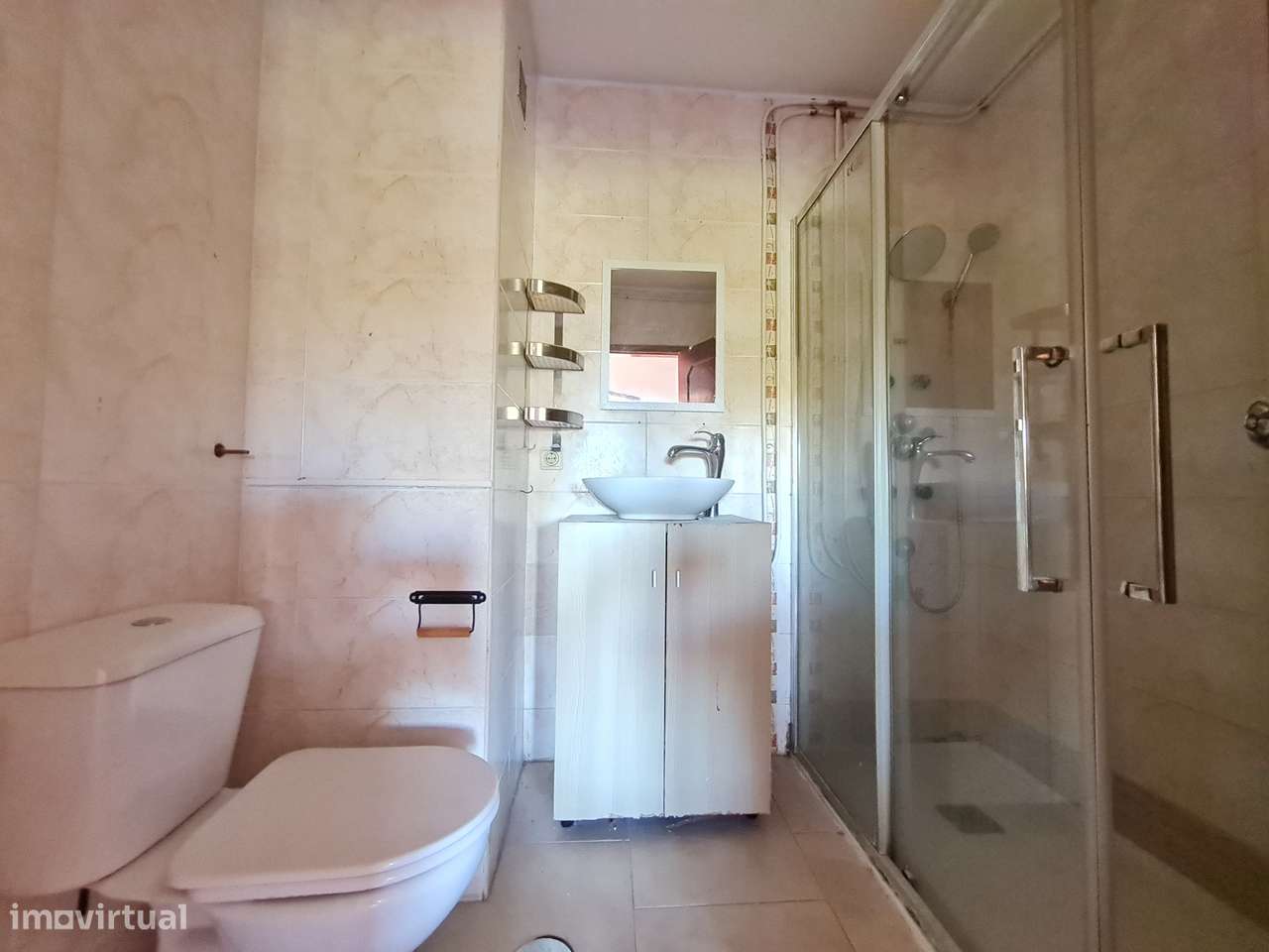 Oportunidade de investimento!! Apartamento T2+1 em Oliveira do Douro-13
