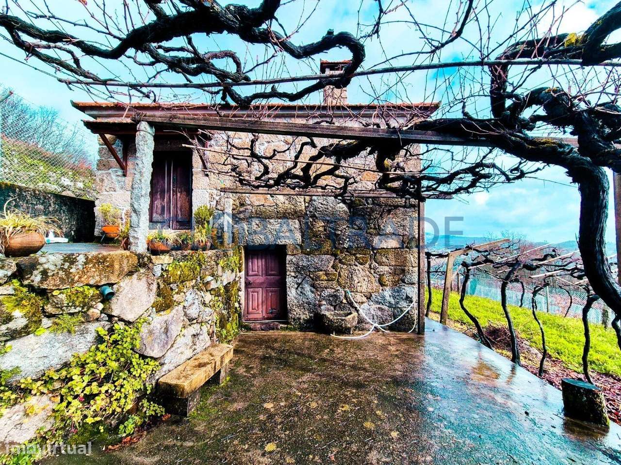 Quinta com 5250 m² & Moradia T1 em Pedra – Baião-17