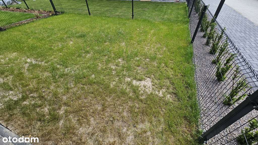 Z ogródkiem 1 pok. Stan deweloperski Garaż-7