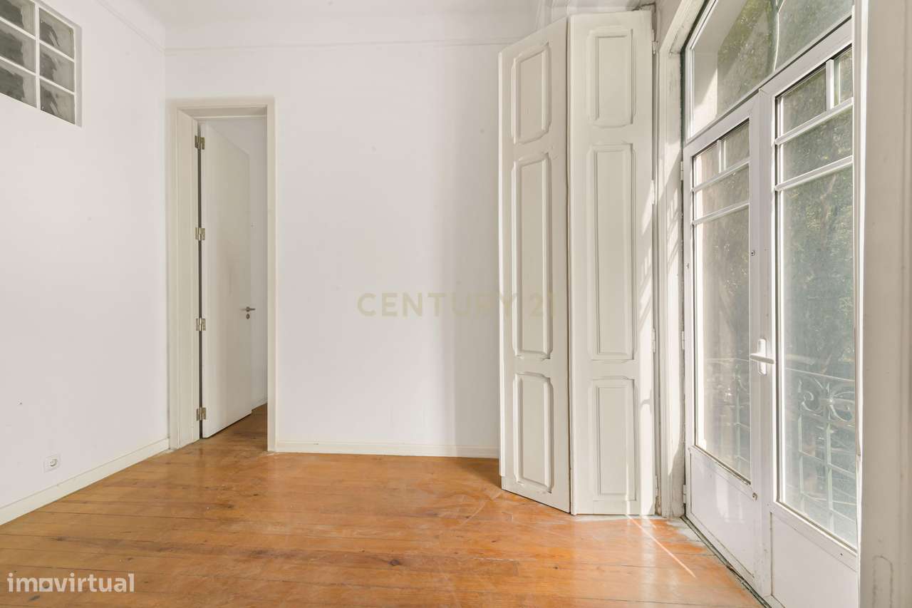 Apartamento T4 | Terraço | Av. Novas-24