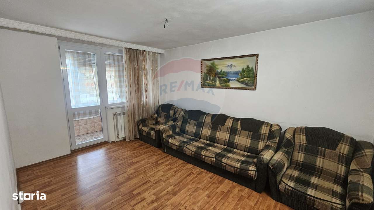 Apartament 3 camere de vânzare – Zona 1 Decembrie, Piatra Neamț - Imagine principală: 3/20