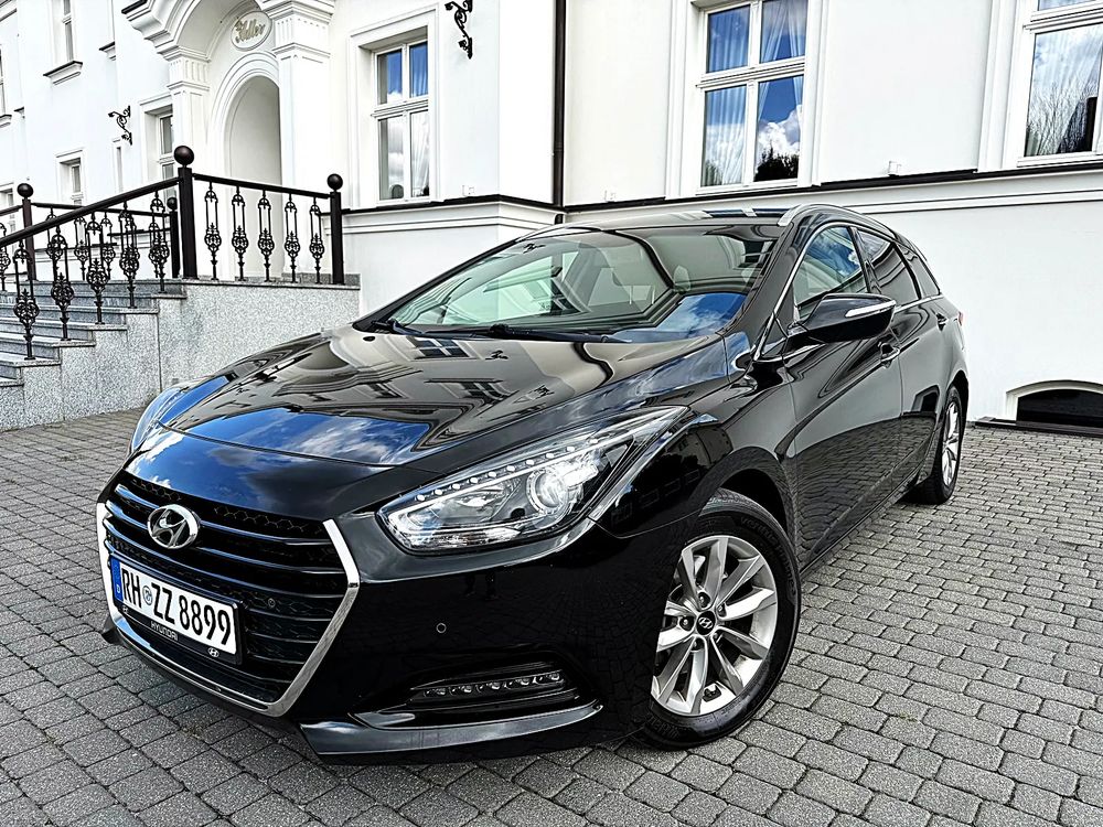 Hyundai i40 Kombi blue 1.7 CRDi DCT Premium 2016