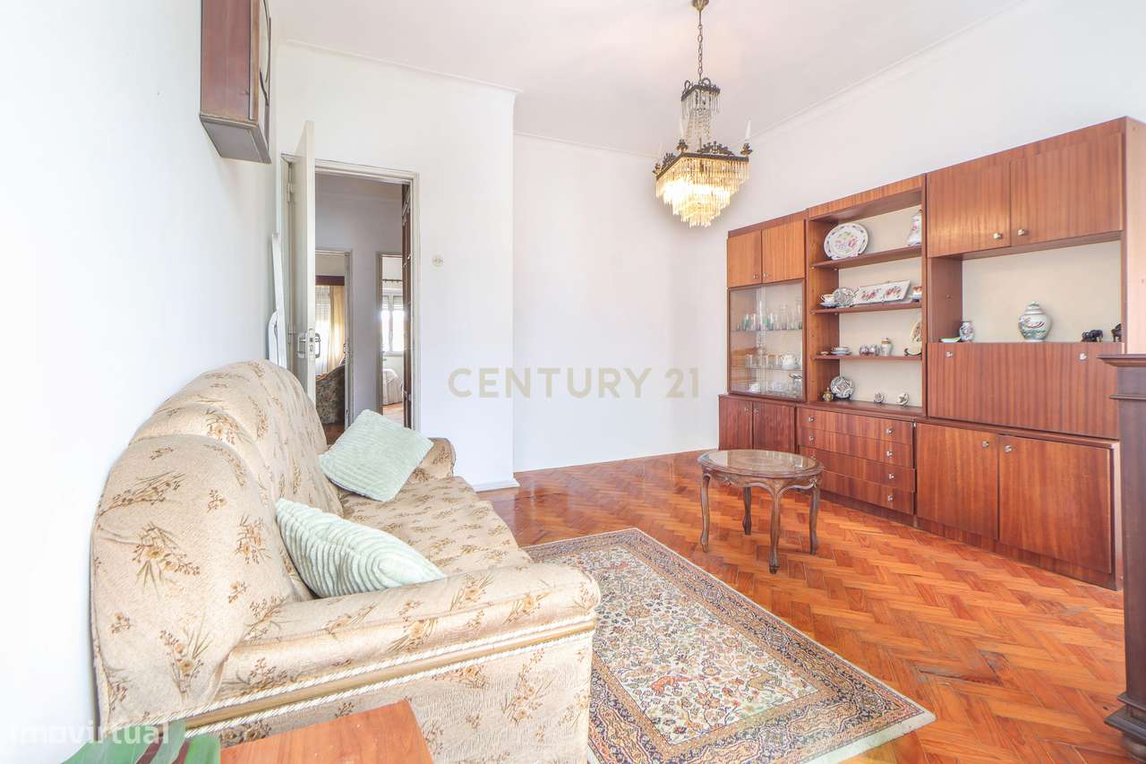 Apartamento T2 na Cruz de Pau - Amora - Seixal-8