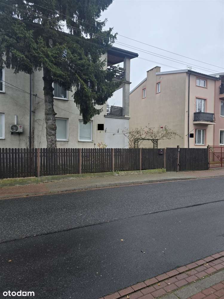 Dom w zabudowie bliźniaczej Stare Włochy-1