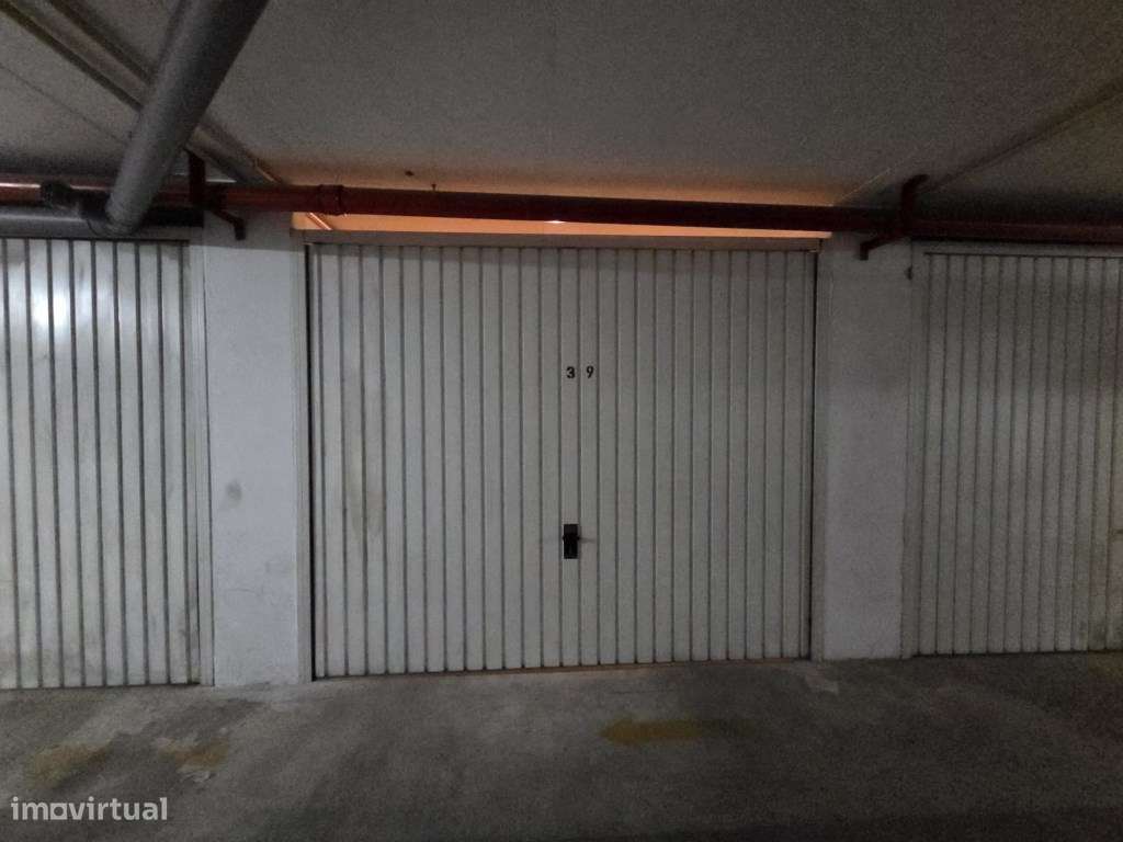 Garagem para arrendamento no Alto do Seixalinho, Barreiro - Grande imagem: 5/19