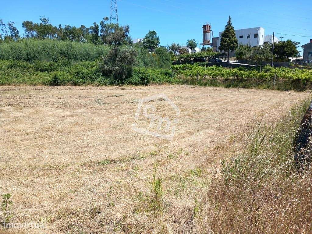 Terreno com Potencial Construtivo em Vandoma – Paredes-5