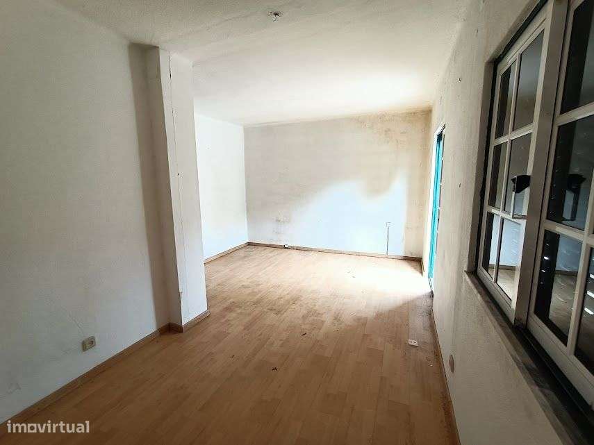 Moradia T2 Geminada com 2 Casas de Banho-14