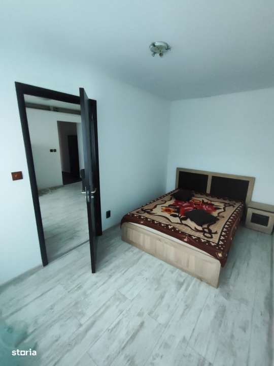 Apartament de 3 camere, 37.33 mp., zona Micro 3 - Imagine principală: 5/6