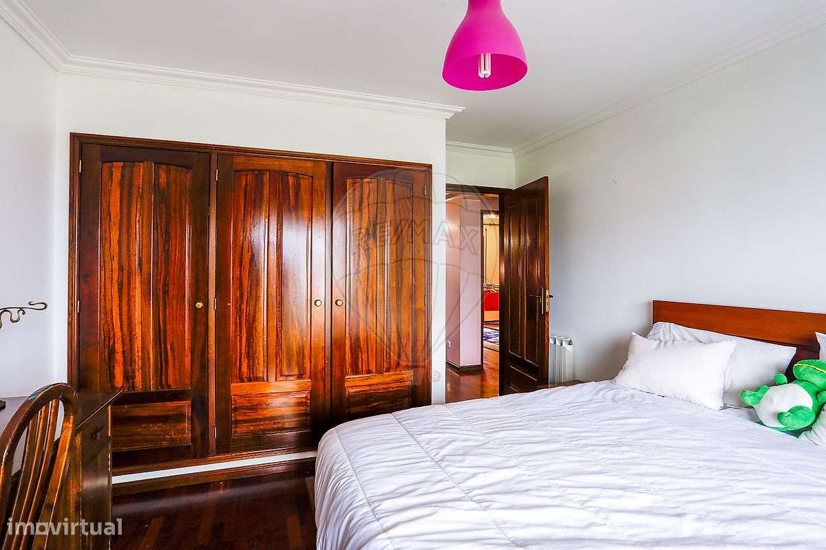 Moradia T4 para venda-33