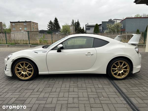 Toyota GT86 2.0 Premium - 12