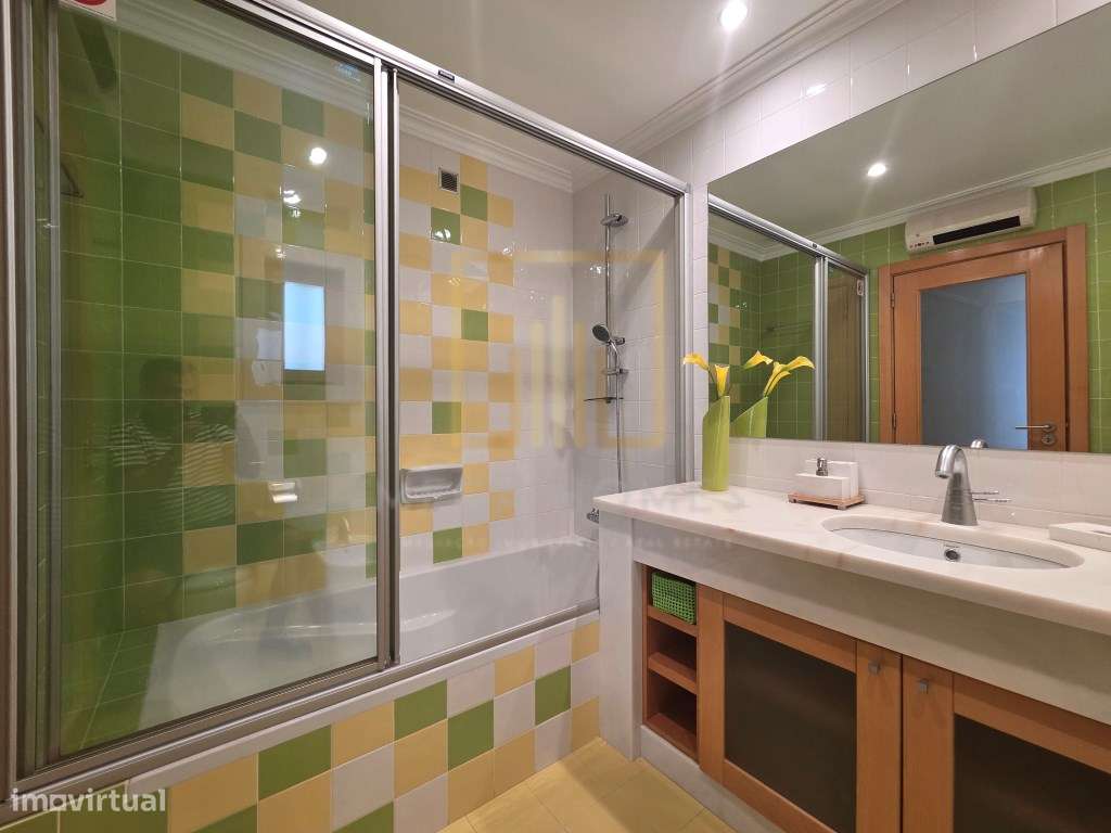 Moradia T5 com piscina + Apartamento T3, em centro de Lagoa (Algarve)-29