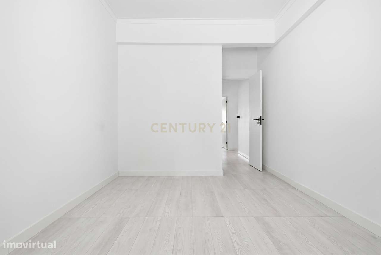 Fantástico Apartamento T3 com Excelente Localização-36