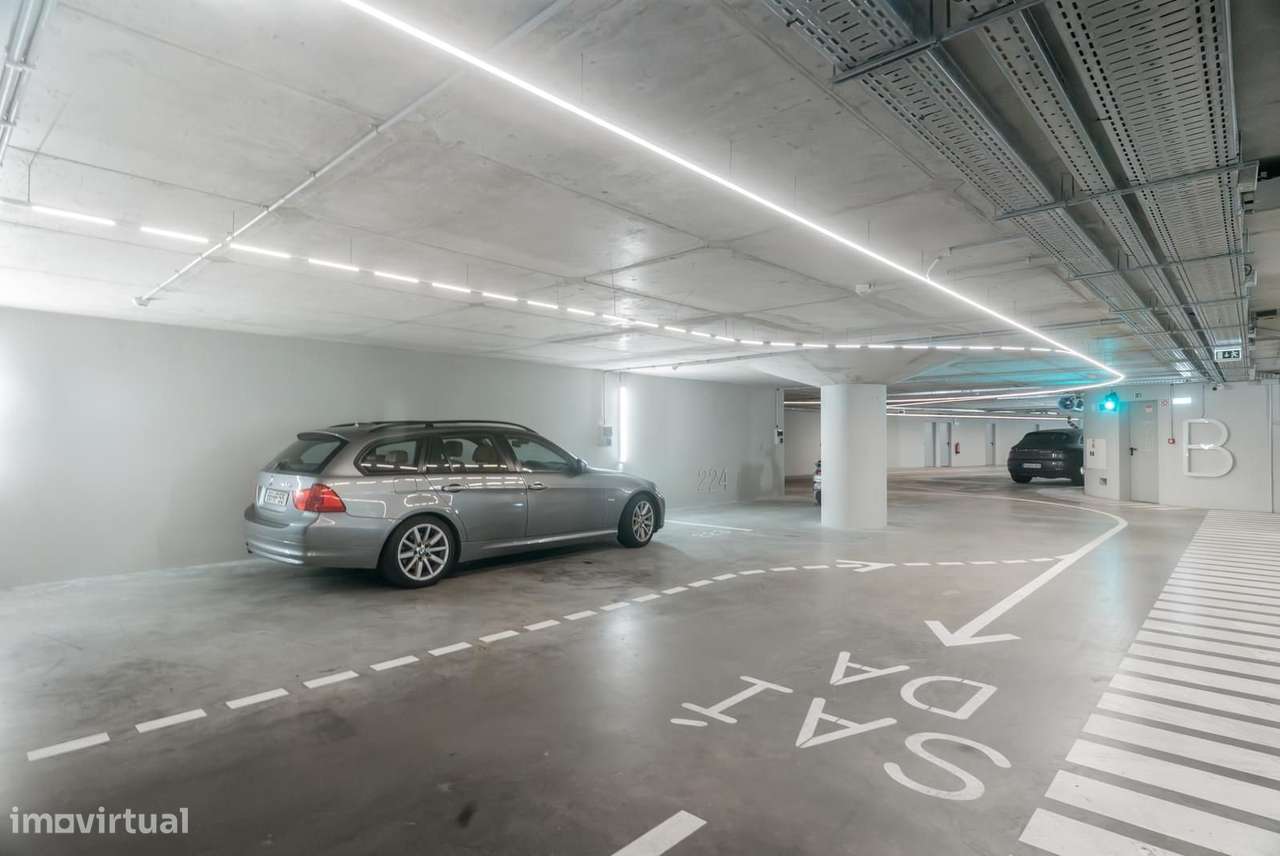 Apartamento T1 + 1 com vista, Campo Pequeno, Lisboa-31