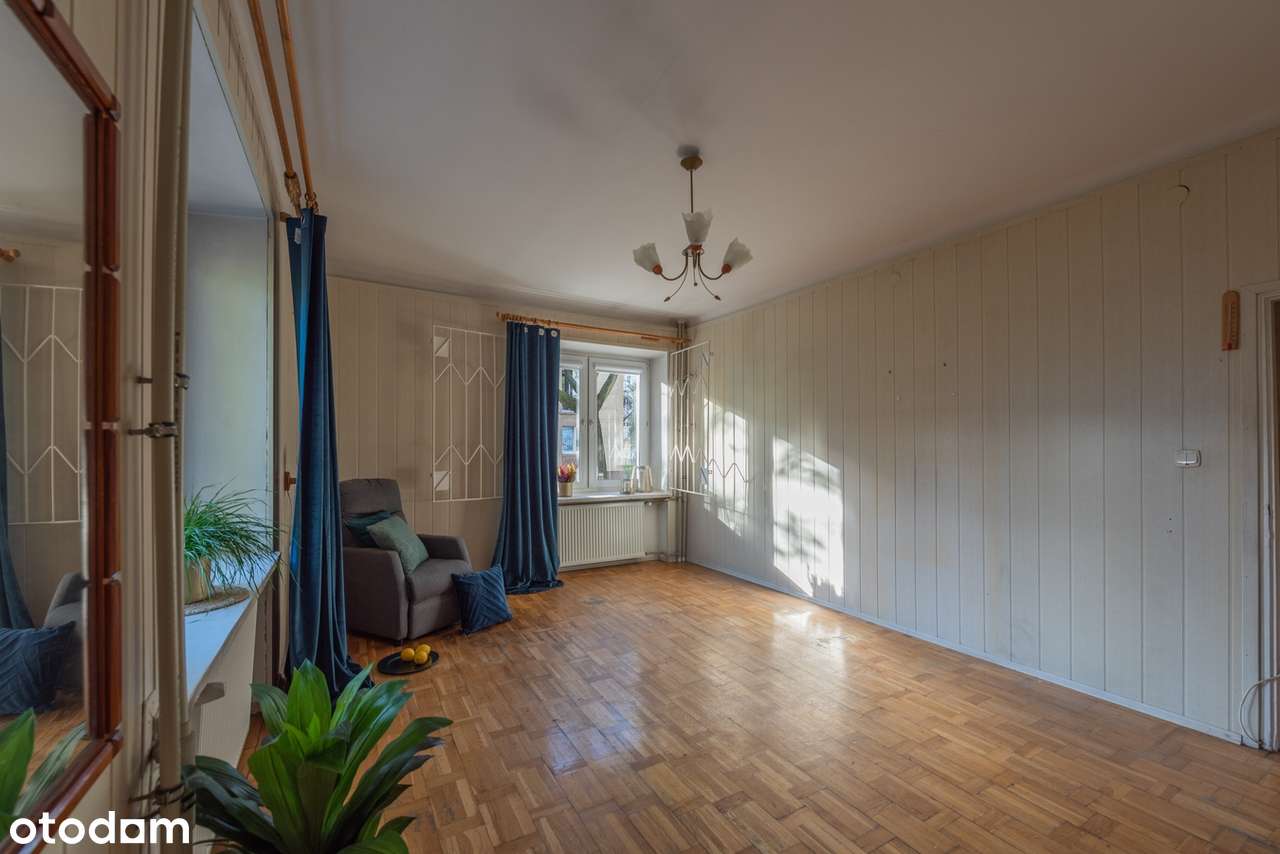 0% prowizji. Ścisłe centrum: zielona i cicha okolica. Kamienica!-1