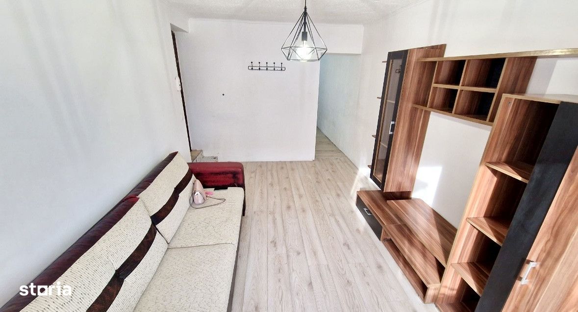 Apartament mobilat o camera, zona Stejarului