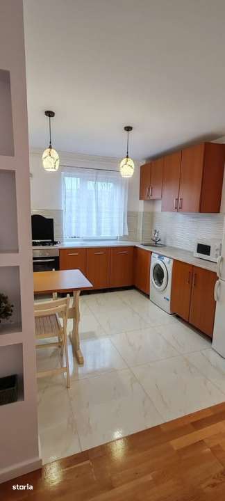 Vanzare-Apartament cu 2 camere, cu suprafata de 56 mp utili. - Imagine principală: 3/9
