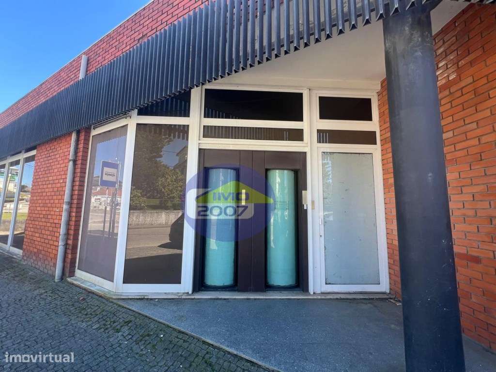 Loja em São Paio de Oleiros-1