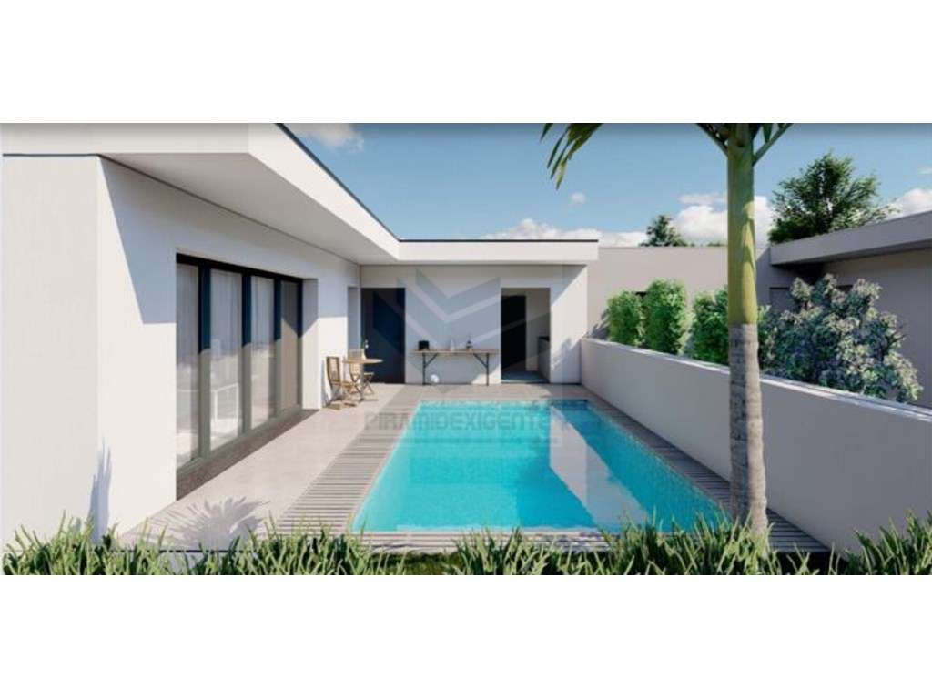 Moradia Isolada Térrea, Piscina & Garagem - Perto de Tudo! - Grande imagem: 4/12