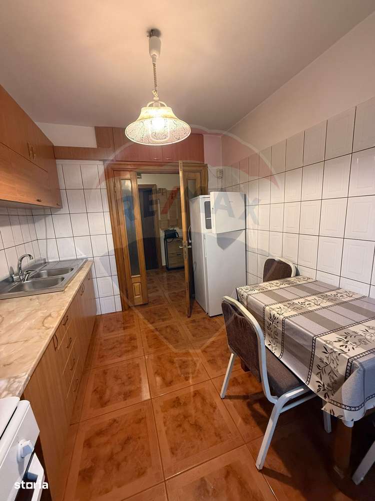 Apartament cu 2 camere de închiriat în zona Craiovita Noua - Imagine principală: 5/8