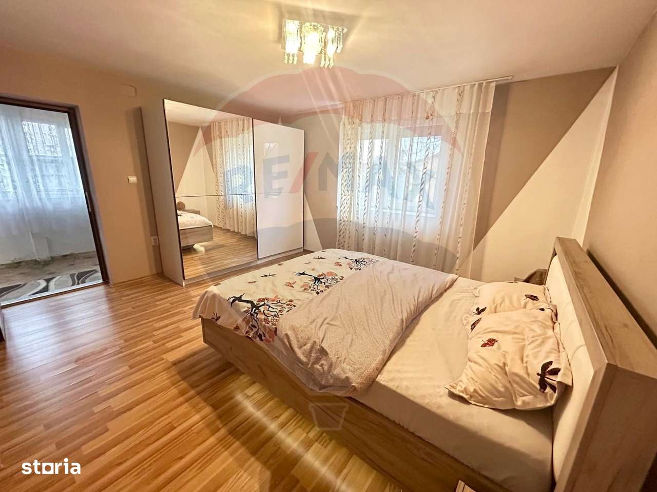 Casă de vanzare cu teren 680mp in Salonta-0