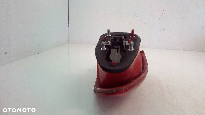 Lampa lewa tylna Alfa Romeo 147 - 6